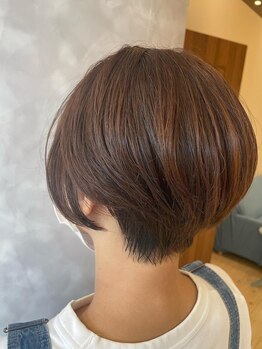 ヘアーズエナジー 彩都店(HAIRS energy)の写真/高い技術力×提案力で、あなたの魅力を最大限に引き出します☆何でも話しやすい雰囲気が◎理想が叶う！
