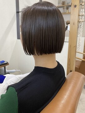 コク 千葉駅西口(COQU) 切りっぱなしボブ/青木辰憲