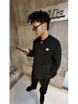 ファミリア 平野(familia) ルーズパーマ