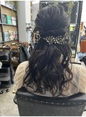 自然な抜け感アレンジで上品な印象に＊