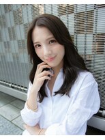 アイコントーキョー(i CON TOKYO)&nbsp;透明感グレージュ×顔まわりレイヤーミディアム