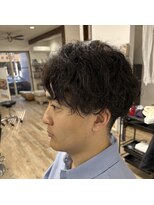 ノア(NOA)&nbsp;センターパートシャドウパーマ
