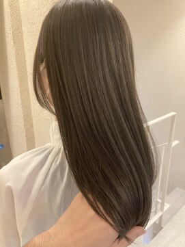 ブリス(VLISS) レイヤーカット 顔周りレイヤー 透明感 20代30代40代