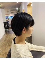 リコモ(Likkle More) ショート グラデーションボブ グレージュカラー