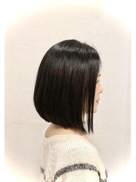 ブロッサム 東久留米店(Blossom) 前下がりボブ/髪質改善/20代30代40代/縮毛矯正/暗髪