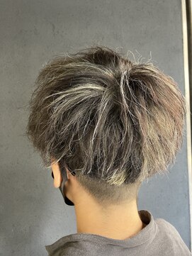 リー 京橋(Lee) 【Lee京橋】ショート×ハイライトカラー