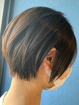 クブヘアー(kubu hair) 美シルエットショート