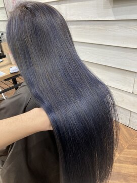 ルナアトリエ(runa atelier) ベリーブルー × 3Dハイライト