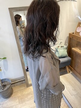 メルト 吉祥寺(melt) 20代30代レイヤーカットミディアムパーマくびれコテ巻き風パーマ