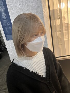 ヴァンシィー(VANCY) white beige × bob