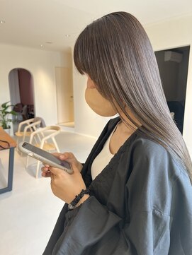 メイン(『　　』main) Olive beige