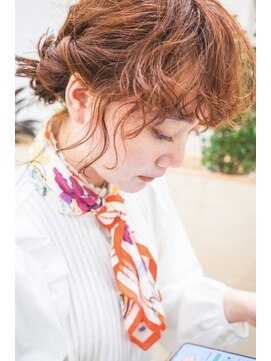 イーズ 鎌倉(e's) 《e'sイーズ鎌倉》抜け感◎オレンジブラウン×くるくるパーマ