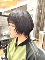 ベルシュヴー(belles cheveux) ウルフカット
