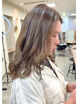 ソソ(soso)&nbsp;【soso 伊勢田】柔らかミルクティーベージュ【横浜/ブリーチ】