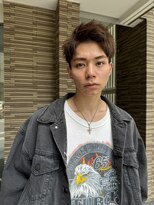 ガーデン オオタカノモリ(garden otakanomori)&nbsp;スーツ短髪ツーブロック束感モテる黒髪シークレットパーマ流行