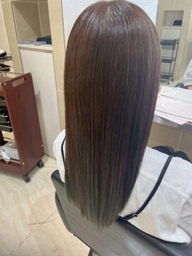 クララ ヒロシマ(CLALA Hiroshima) 透明感オリーブベージュ