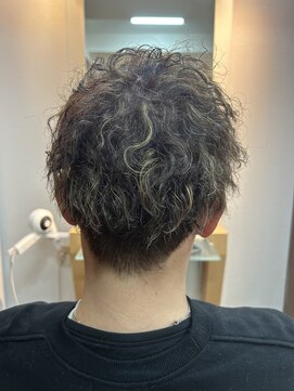 リーベ 秋津店(Liebe) メンズパーマ+ハイライト