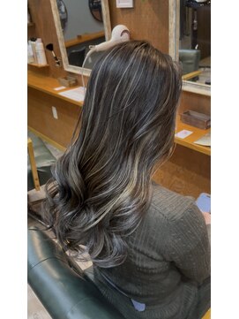 ヘアーサロン アトリエ(Hair salon ATORIE) ロングレイヤーハイライトカラー