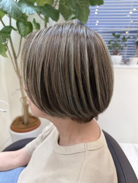 アオカマクラ(a-o Kamakura) 脱白髪染め。ハイライト&オリーブカラー