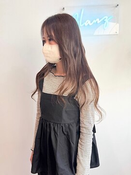 グランツ(GLANZ) スモーキーベージュ ゆる巻きスタイル