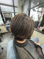 シーン(SeeN.)&nbsp;グレージュハイライト×ショートボブ