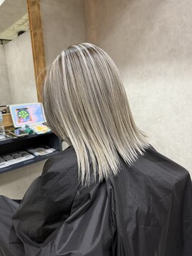 サニー 渋谷(SUNNY) バレイヤージュ、ハイライト、レイヤーロング、グレーベージュ