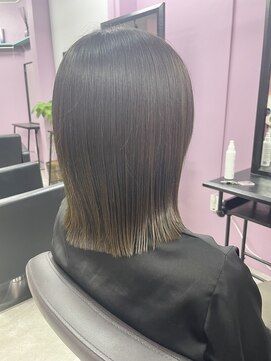 アヴァンス 難波店(AVANCE.) 艶感と大人っぽさのあるオリーブブラウン