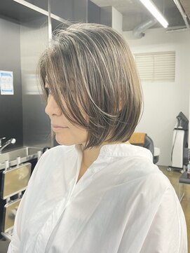 ジービージー前橋ミュグ(GBG前橋mugu) くびれショートボブ40代50代グレイカラー白髪染め白髪ぼかし