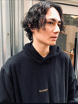 《デザインカット+クレンジングシャンプー\4500》ハイスペックなStylistが個性的なデザインを創る