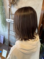 アズグロウ エクラ(AS GROW 'eclat) ハイライトカラーさらツヤ外ハネミディ