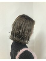 ジゼル(GiseL)&nbsp;【GiseL】定番☆外ハネグレージュ/ダブルカラー/ブリーチ