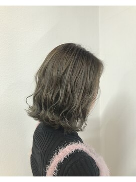 ジゼル(GiseL) 【GiseL】定番☆外ハネグレージュ/ダブルカラー/ブリーチ