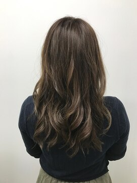 リヴ 目黒(riv.) メルティカラー/マッシュ/くびれヘア/着物[目黒駅]