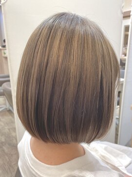 アルターリール(aL ter Rire) ミルクティーベージュ×ボブ/中村郁未