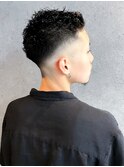 スキンフェード刈り上げバーバースタイル【田中美旺】b730