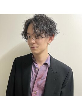 エストアール フクオカ 福岡博多店(est-r. Fukuoka) センターパート/波巻パーマ/博多