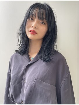 エアー 青山(AIR) 秋冬　ミディアムレイヤーカット