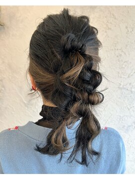 ヘアスタジオニコ(hair studio nico...) 変則ポニおろし