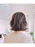 クセをいかした大人ボブスタイル