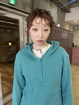 ナチュラルブラウン