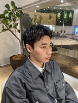 ウノプリールヴァモス(unopulir Vamos)&nbsp;大人メンズヘア黒髪短髪スパイキーショート刈り上げなし