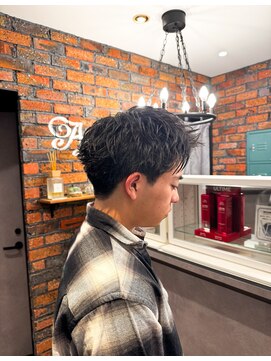 アルティザン(artisan) スパイキーショート