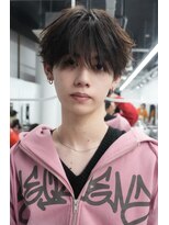 ピア ヤクイン(Pia Yakuin) ラウンドマッシュ×中性ヘア