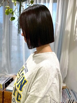 オーシャン(Ocean) 切りっぱなしボブ 前髪カット ブラウンカラー 髪質改善 艶髪