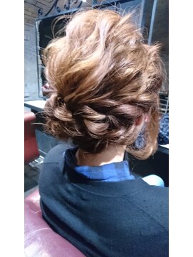 アレクサンドルオブカラーズカナザワ(ALEXANDRE OF COLORS KANAZAWA) 柴田がつくる☆編み込みアップスタイル☆