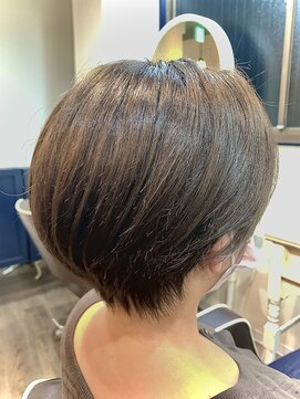 ルカ(Luclo) 大人可愛い20代30代40代黒髪前下がりショートボブ丸みショート◎