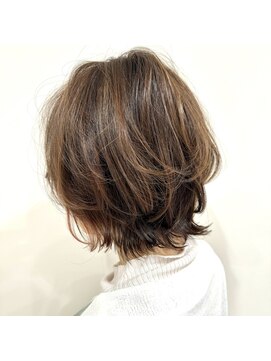 ラフヘアー(LaF) 外ハネマッシュ×白髪ぼかしハイライト