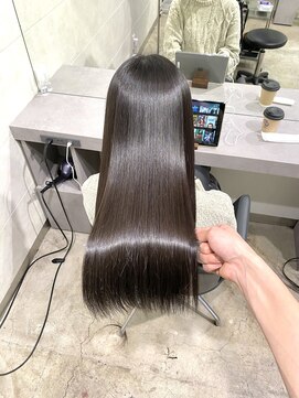 キュア 表参道(CURE) 黒髪/グレージュカラー/ココアベージュ/ヘルシーロング/表参道