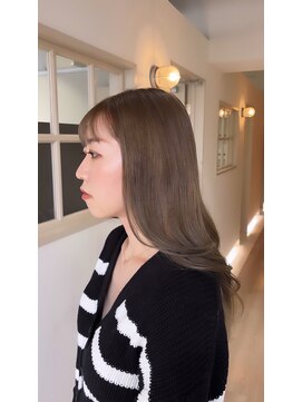 シェーン 仙台駅広瀬通店(schon) ベージュカラー