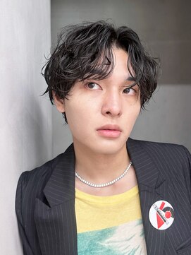 アルバム 渋谷パルコ(ALBUM) ニュアンスパーマ刈り上げセンターパート波打ちパーマ_F40410